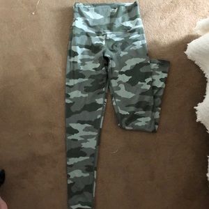 Green Camo Active Leggings